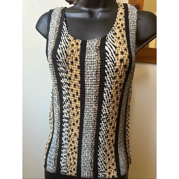 Vintage Crinkle Animal Print Top - Picture 1 of 4